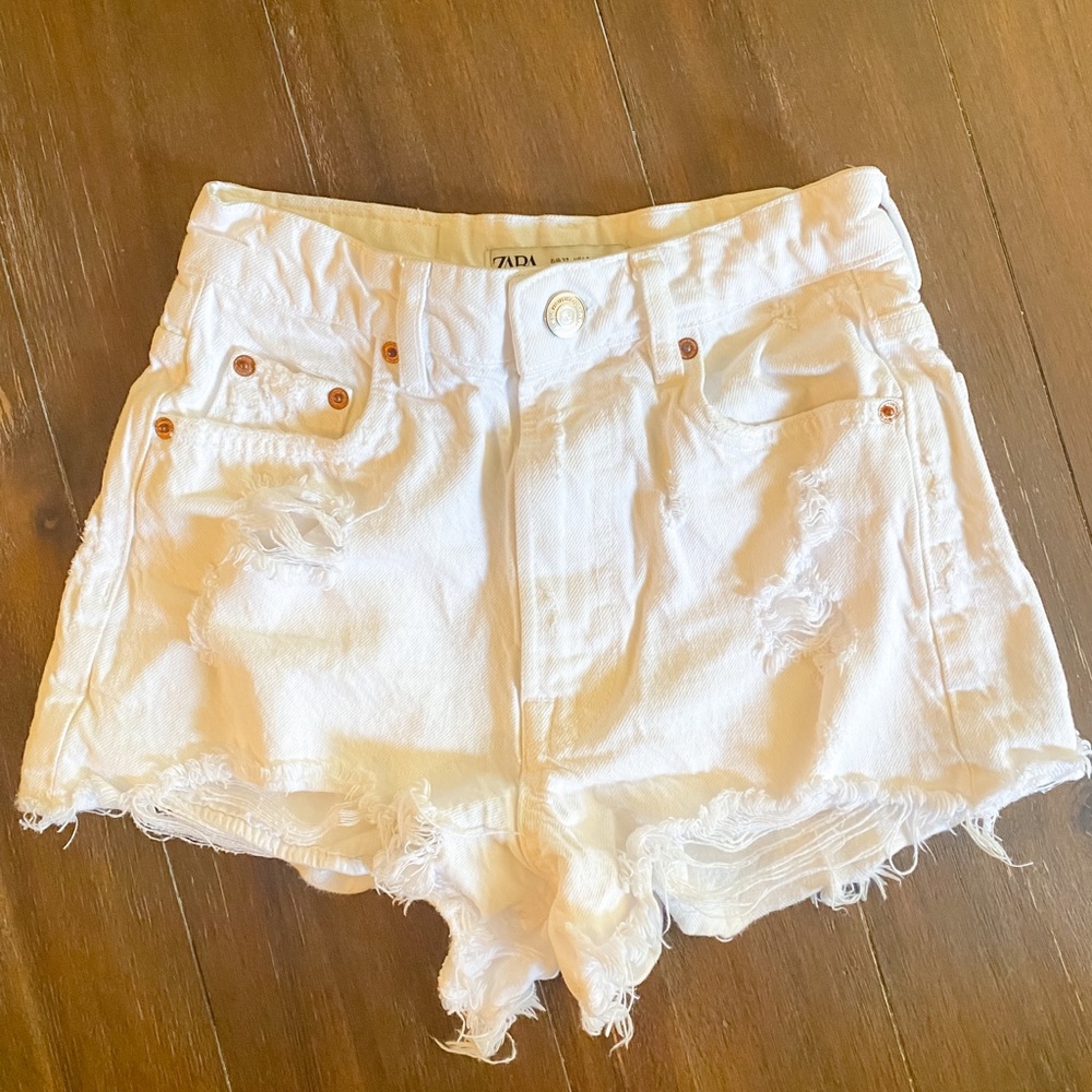 Zara White jean shorts